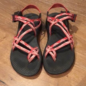 Gently used Chacos zx2 size 9